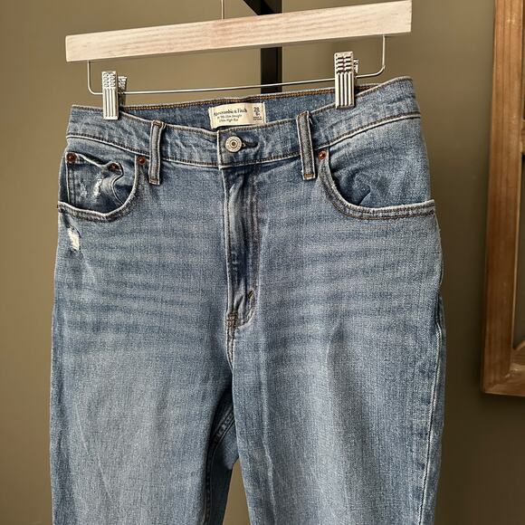 Abercrombie  & Fitch 90’s Slim Straight Ultra High Rise  - 28 /6 - Picture 3 of 6